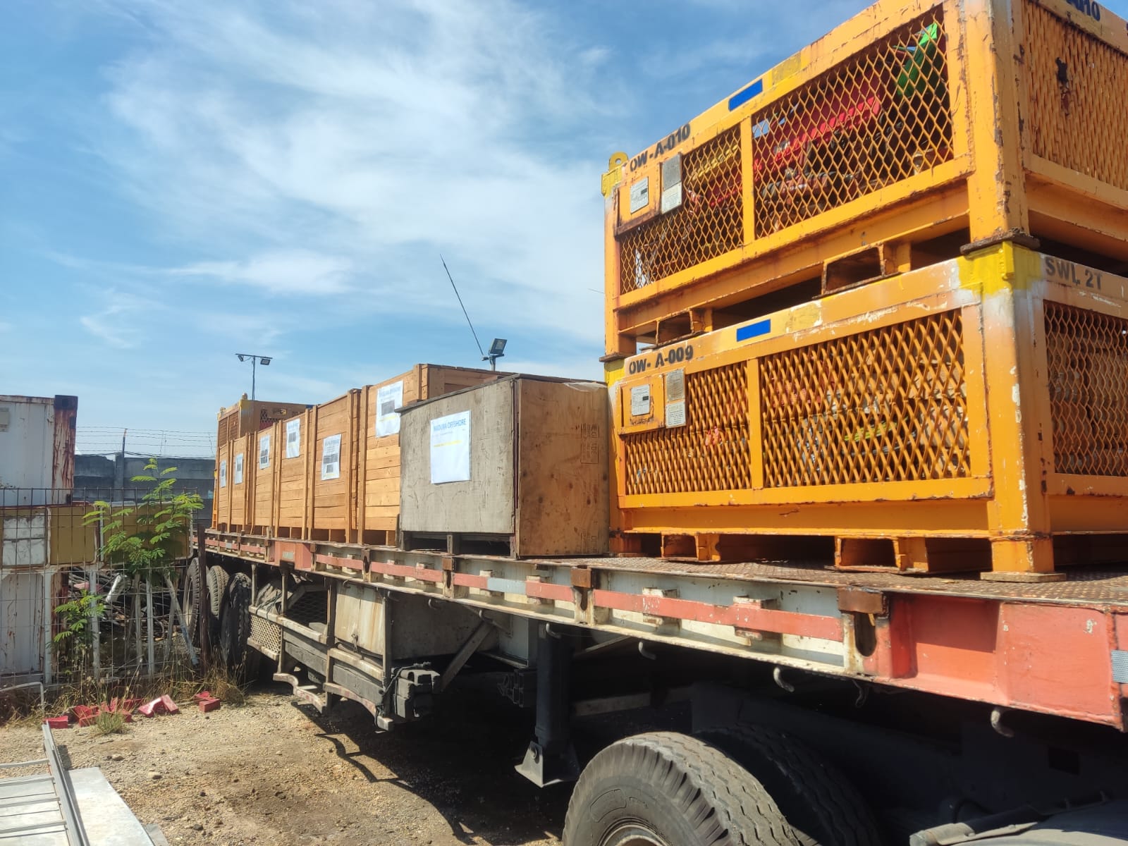 PT. HALIBER JAYA -Logistik | Pengiriman barang, Pengangkutan barang, logistik, transportasi, Angkutan Darat, Angkutan Udara, Angkutan Laut, Mobilisasi RIG, TRANSPORTASI PT MEDCO E & P INDONESIA