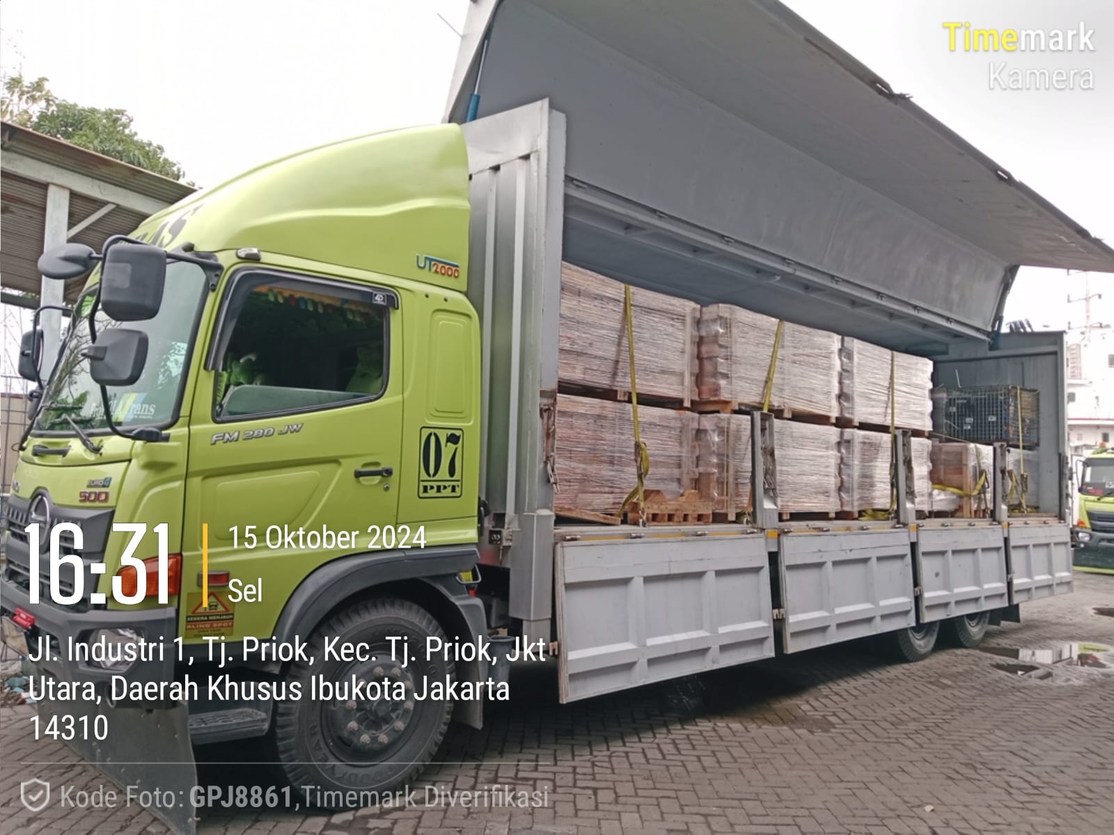 PT. HALIBER JAYA -Logistik | JASA TRANSPORTASI DOMESTIK INDONESIA