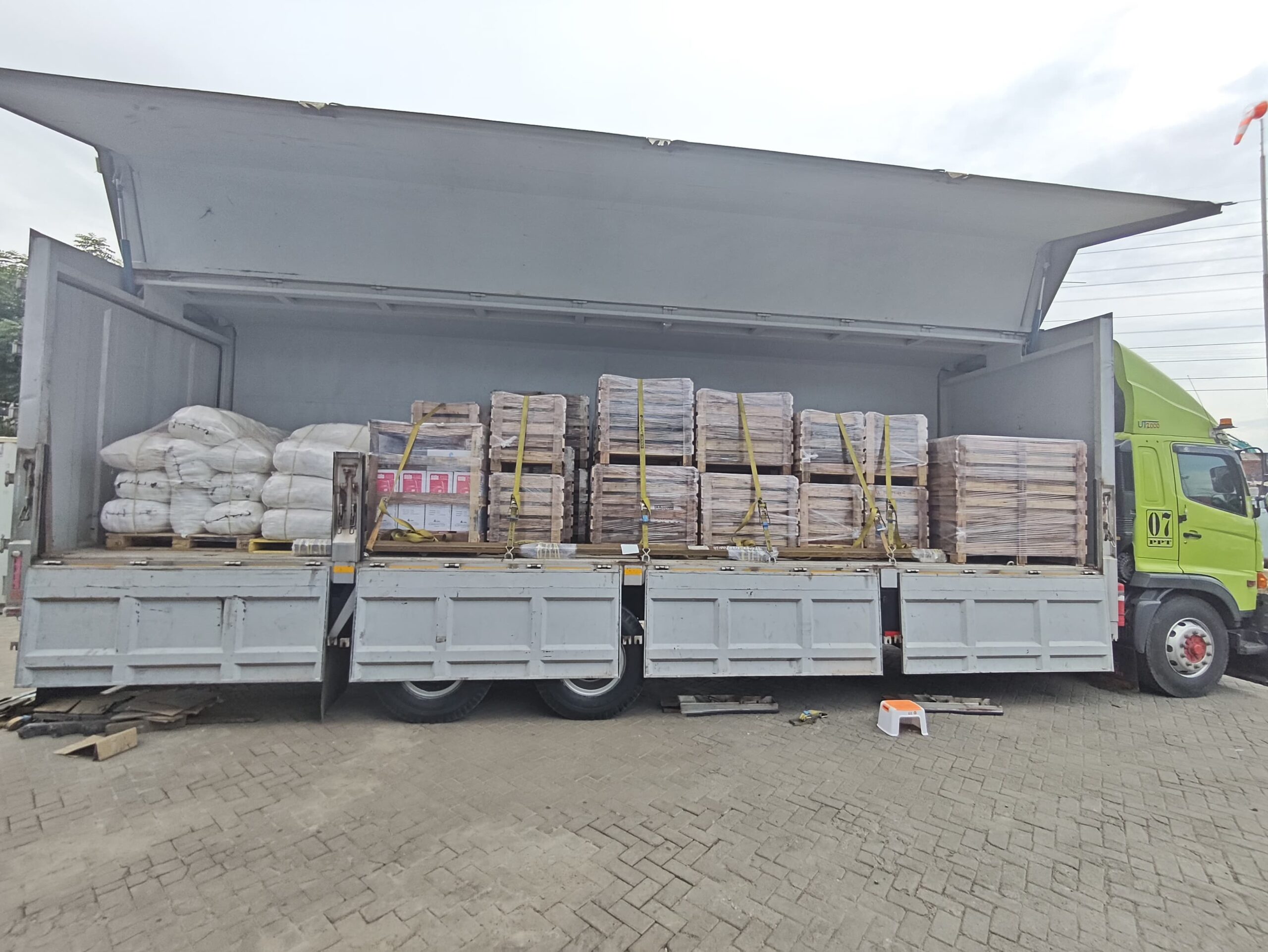 PT. HALIBER JAYA -Logistik | Pengiriman Equipment PT. Medco